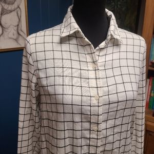 Banana Republic Soft Button Shirt Size XS